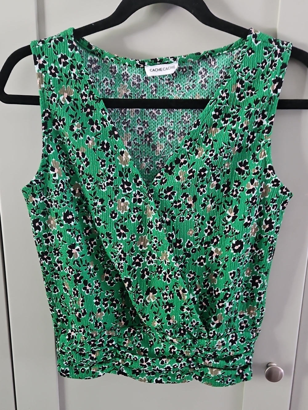 Cache Green Floral V-Neck Sleeveless Blouse With Gathered Waist Sz Small